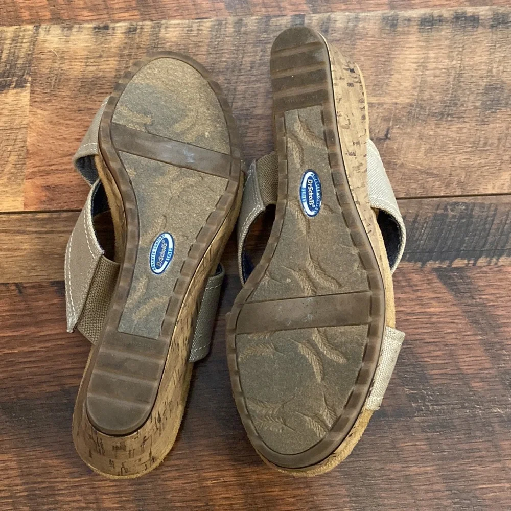 Dr. Scholl's Beige/Tan Wedge Sandals